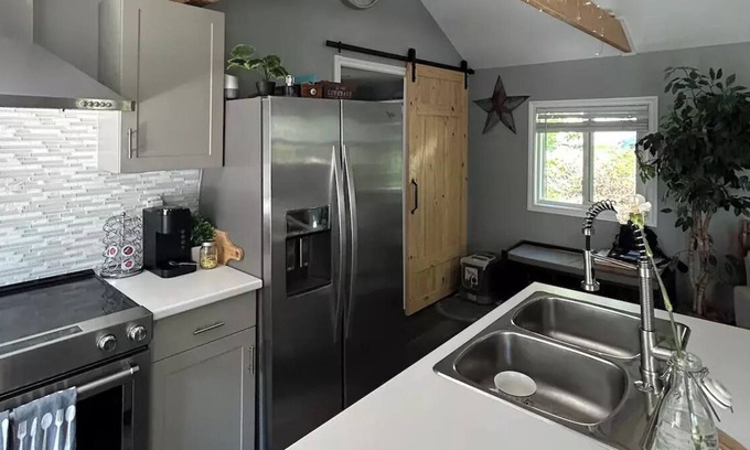 Norland House | Cozy modern cottage
