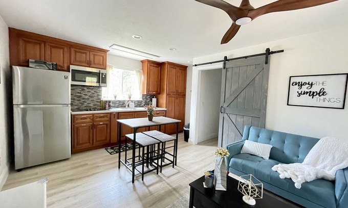 Evergreen Apartment | Cozy Modern Private Unit With Serene Backyard