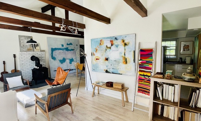 Brookhaven House | Cozy Modern Ranch House Near Bellport/Hamptons