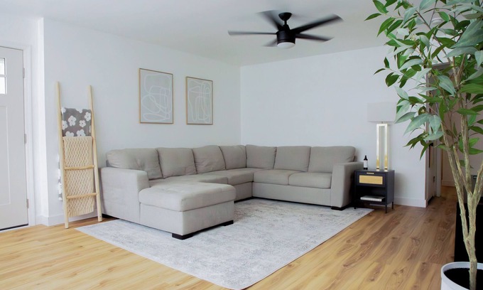 Southeast Springfield House | Cozy Modern Stay in South SGF