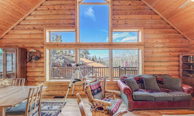 Brian Head Cabin | Cozy Mountain Cabin with Loft, Views and Game Room – 3 Min to Lifts!