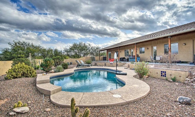 JD Ranch House | Cozy Mtn-View Vail Home with Heated Pool!