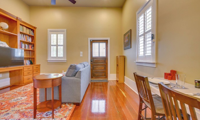 Uptown Historic District Apartment | Cozy New Orleans Getaway Near Magazine Street!