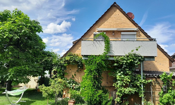 Bissingen an der Teck Apartment | Cozy newly renovated vacation apartment 78sqm in a quiet location with the best view