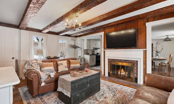 Gilmanton Other | Cozy Newly Renovated 1BR on a Horse Farm
