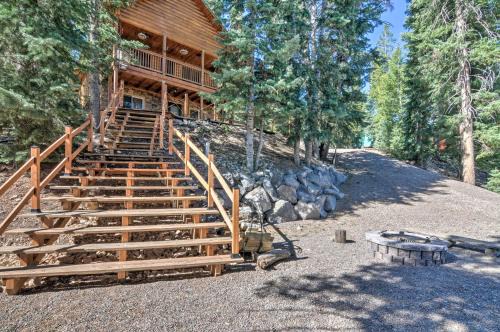 Duck Creek Village House | Cozy Noras Hideaway - Charming, Quiet Log Cabin