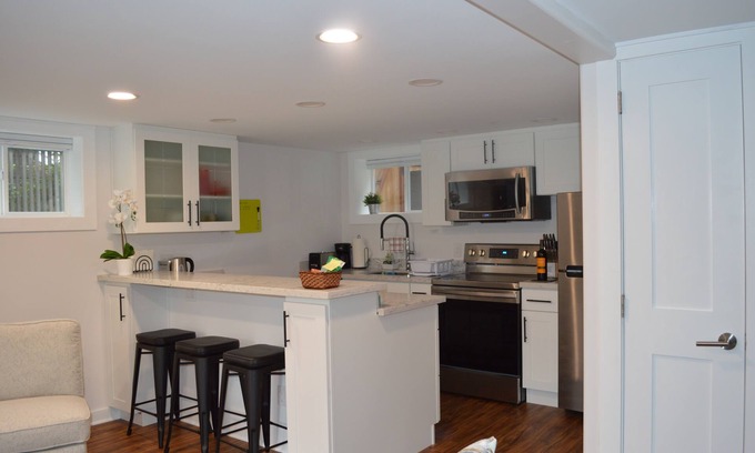 Crown Hill Apartment | Cozy North Seattle 1-Bedroom with Private Patio for Long Term Stays 30 days +