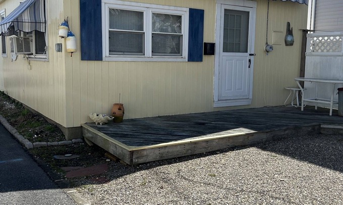 Ocean Beach I House | Cozy Ocean Beach Surf Club Unit 1 bungalow with vintage charm!