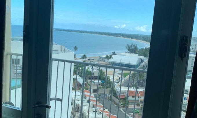 Isla Verde Apartment | Cozy oceanview studio w Direct Beach Access w parking included