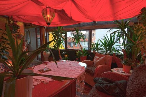 Mitte Apartment | Cozy old building apartment