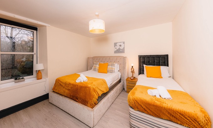 Gifford Apartment | Cozy Old Town Apartment in Nicolson Street