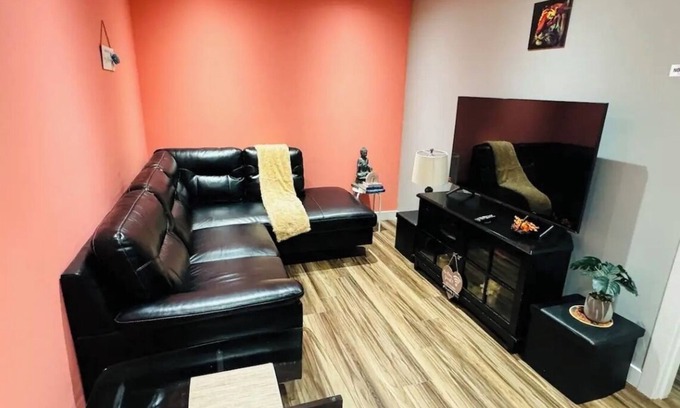 Regina House | Cozy pace for your stay. Family Friendly, quite neighbourhood