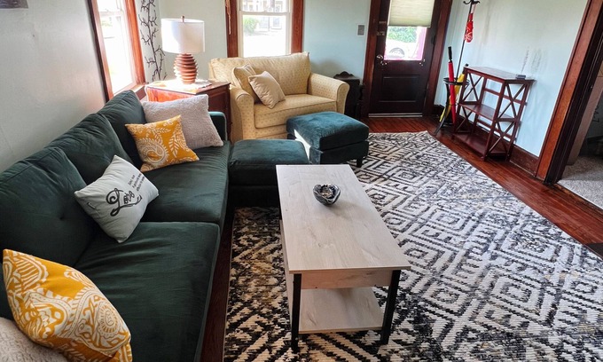 Pendleton House | Cozy Pendleton Getaway Near Downtown Pendleton. Pet Friendly!