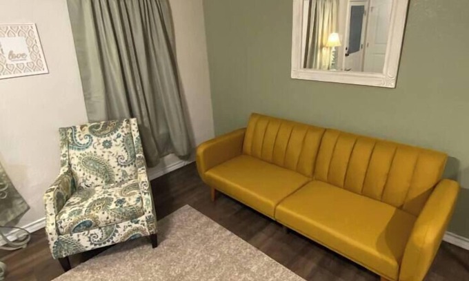 Pleasanton House | Cozy Pleasanton Cottage – Huge Monthly Discount