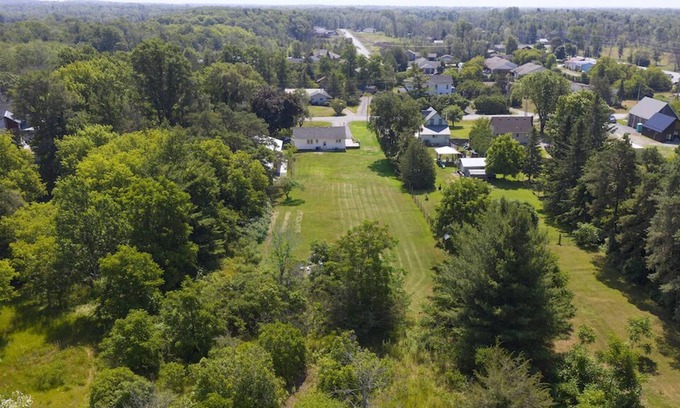 Carrying Place House | Cozy Prince Edward County Home w/ Sandbanks Pass Park, fire pit, and huge garden