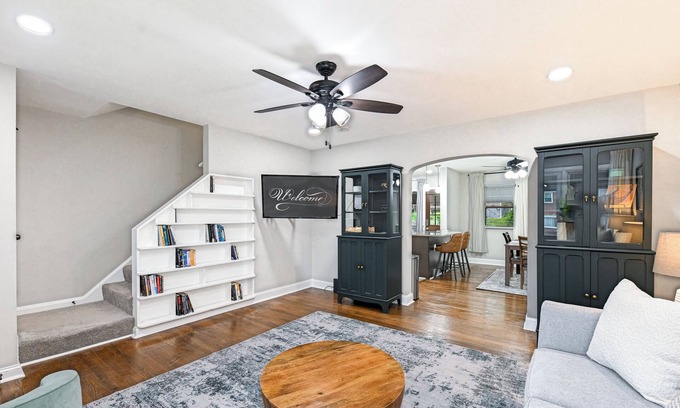 Loch Raven House | Cozy Private 2 Bedroom w/Shared Wash & Dryer by Golf Course, Univ, & Hospitals