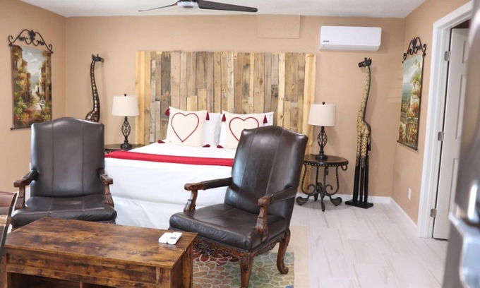 Orchards House | Cozy private rustic room