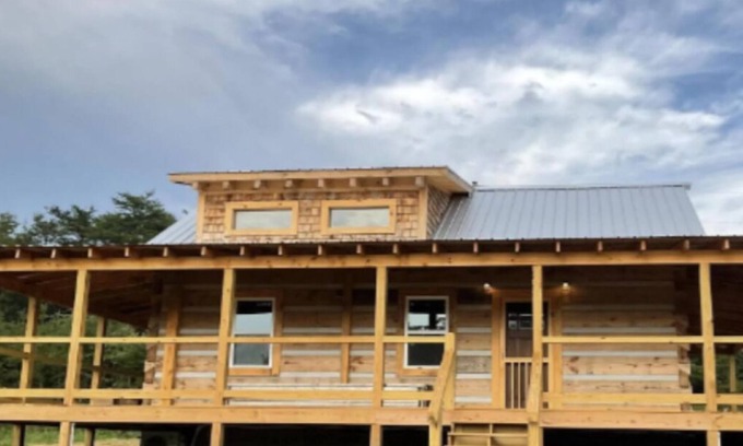 Mentone Cabin | Cozy, Quiet Cabin Under the Stars - Near Desoto State Park and Downtown Mentone!