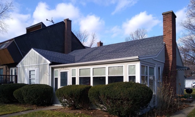 Wilmette House | Cozy ranch house in wilmette