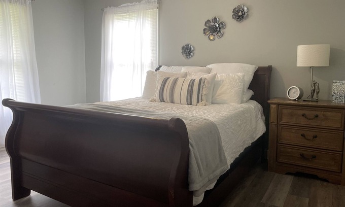 Sparta House | Cozy Ranch Style Home