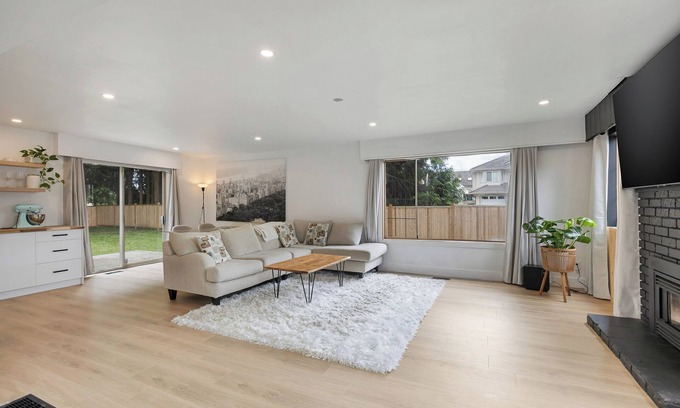Maple Ridge House | Cozy Rancher with a Big yard close to mountains