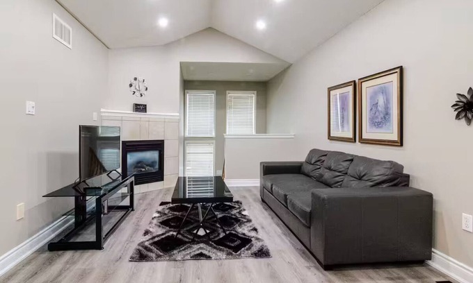 Durham Region House | Cozy, Relax and Recharge