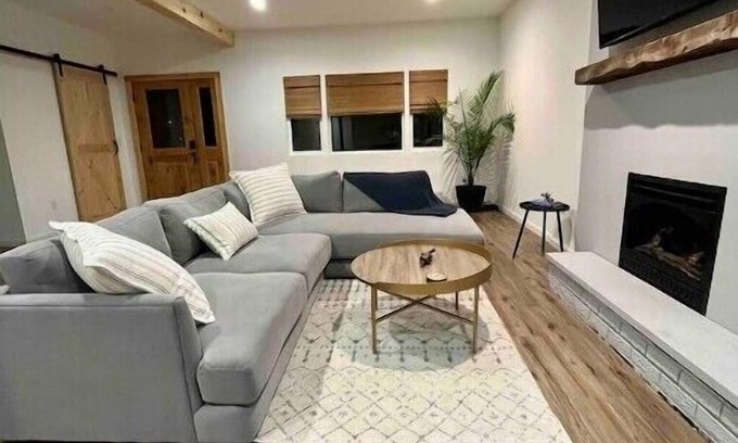Poughkeepsie House | Cozy, Relaxing Home Close to Everythingn