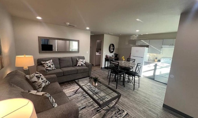Clovis Apartment | Cozy Retreat Apartment