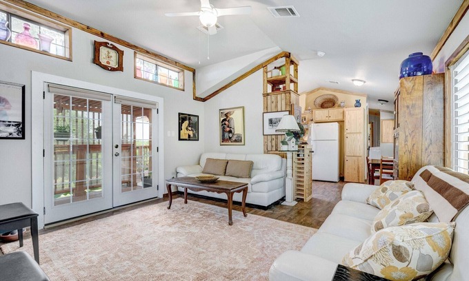 Del Valle Cabin | COZY, RIVER-FRONT CABIN, GATED, PRIVATE, ROMANTIC AND UNIQUE