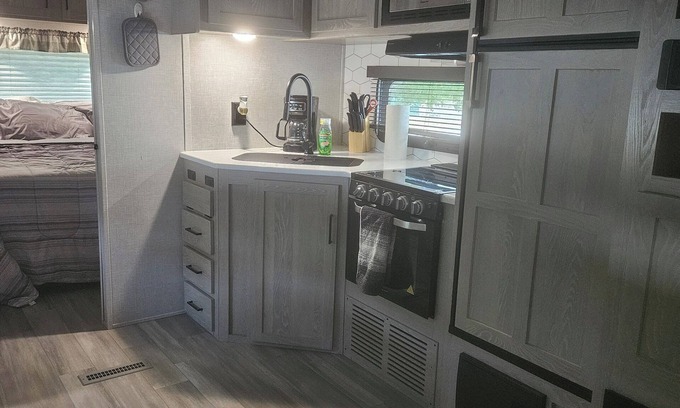 Kempner House | Cozy RV with all the amenities convenient to Lampasas and Killeen!