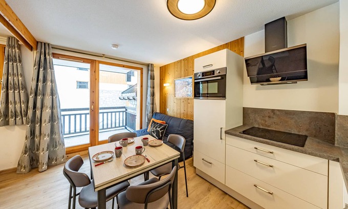 Montgellafrey Apartment | Cozy Ski-in/Ski-out Apartment for 6 with Balcony in Scenic Saint François Longchamp