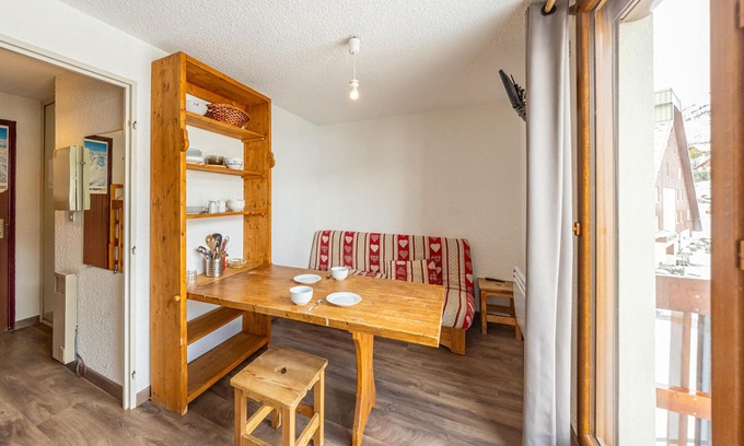 Montgellafrey Apartment | Cozy Studio for 4 near Ski Slopes with Mountain Views, Saint François Longchamp