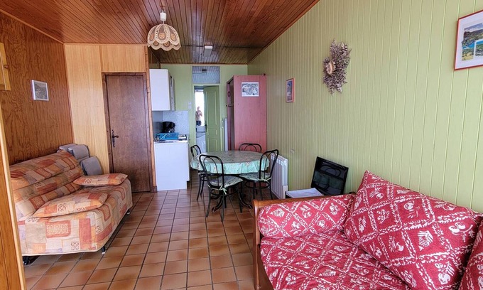 Saint-Michel-de-Chaillol Apartment | Cozy studio for 4 in Saint-Michel-de-Chaillol - South terrace, pets allowed