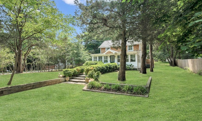 Noyack House | Cozy Sag Harbor Home Minutes from the Beach, Restaurants, Town Shopping
