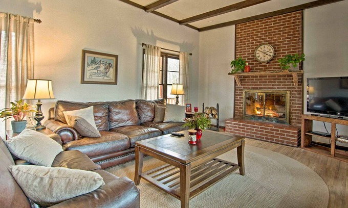 Sand Springs House | Cozy Sand Springs Home-Mins to Keystone+Tulsa