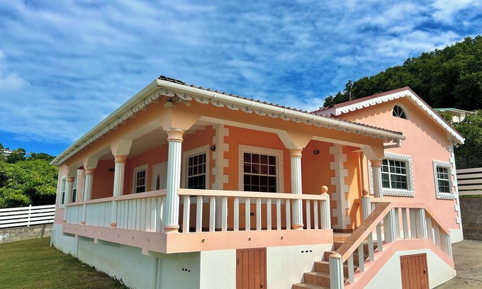 Union Vale House | Cozy Seaview House in heart of Port Elizabeth