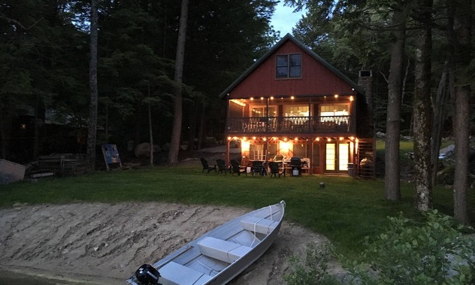 South Casco House | Cozy Sebago Lake Retreat