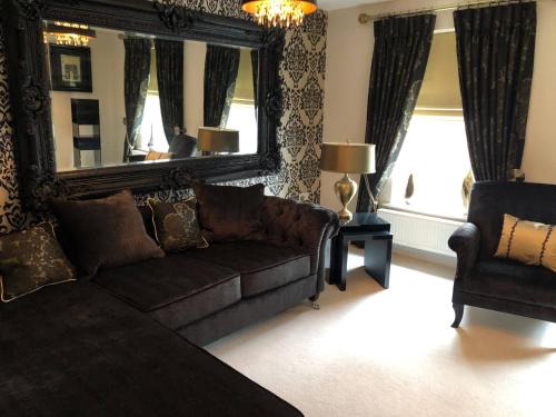 Heeley House | Cozy Sheffield Guest Room with Shared Facilities