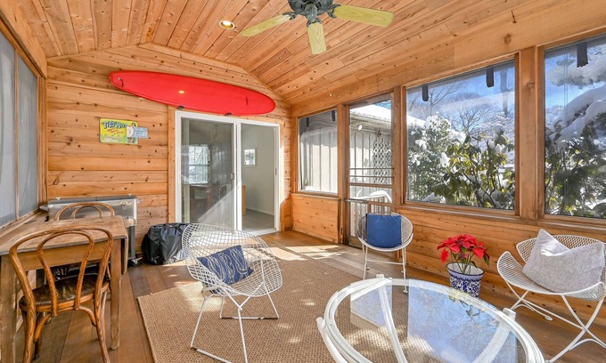 Silver Beach House | Cozy Shelter Island all season Rental