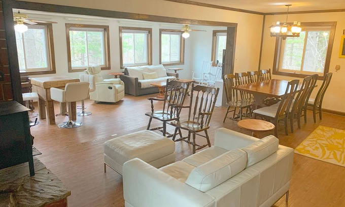 Front Royal House | Cozy Shenandoah Cabin near Vineyards/Hiking/River/National Park