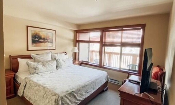 Salt Lake Mountain Resorts Cabin | Cozy Ski in/out Solitude Resort