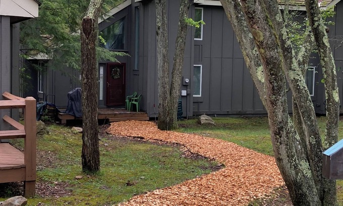 Lake Harmony House | Cozy ski retreat on Jack Frost Mountain-
