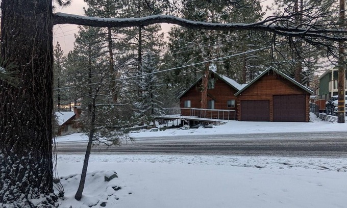 Wrightwood Cabin | Cozy sky retreat in Wrightwood
