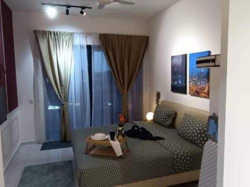 Bukit Indah Apartment | Cozy Sky Trees, Aeon, Netflix & Pool Views