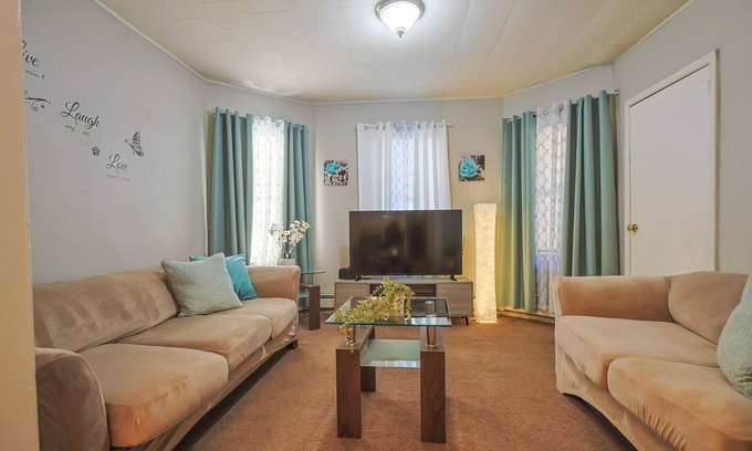 Hillside Apartment | Cozy Spacious 2-bedroom apartment in Hillside, NJ