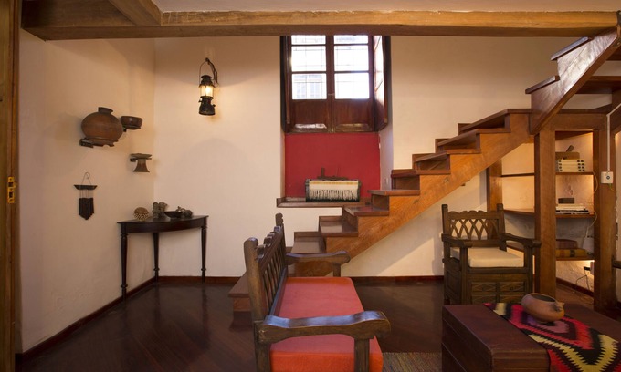 Centro Historico Apartment | COZY & SPACIOUS BOUTIQUE LOFT Close to LA RONDA- AUTHENTIC Colonial touches