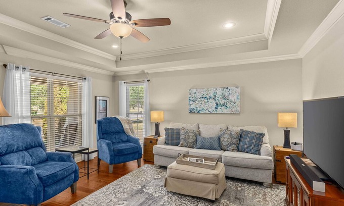 Springdale House | Cozy Springdale Retreat Near Univ. and Town