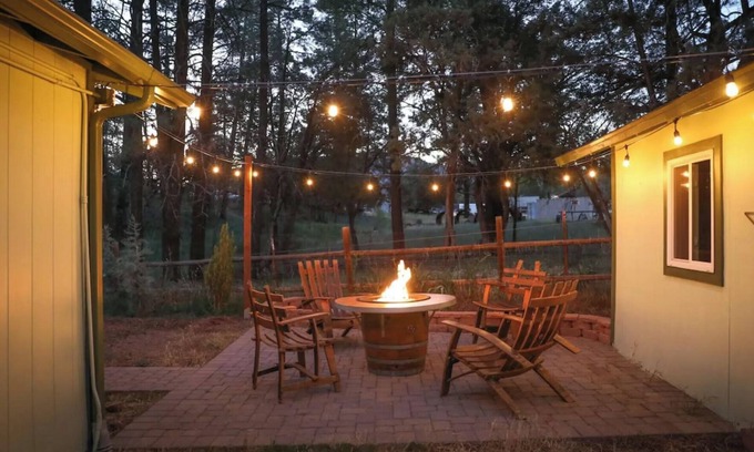 Pine House | Cozy Starlight Cottage/Boho/Dog Friendly