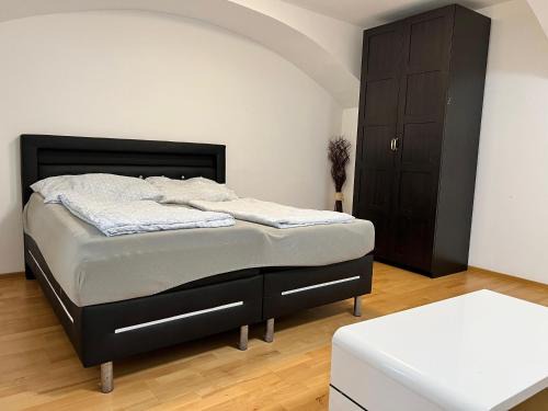 Stuwerviertel Apartment | Cozy Studio Apt - Near Prater Ferris Wheel