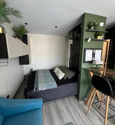 Babite Apartment | Cozy Studio Charming Spot - superb location Piņķi